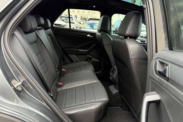 2023 Volkswagen T-Roc R D11