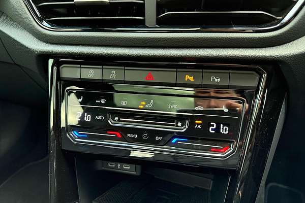 2023 Volkswagen T-Roc R D11