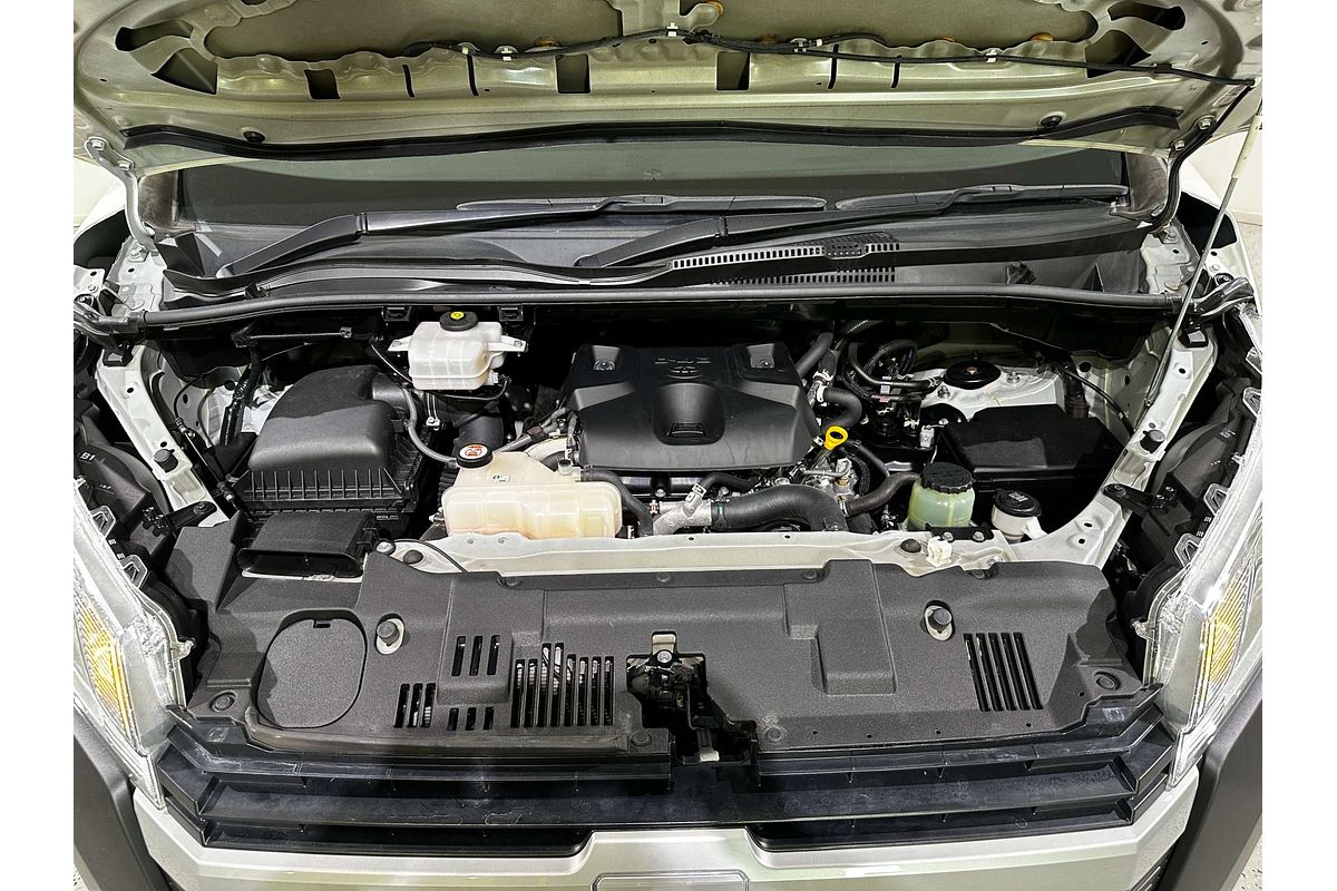 2022 Toyota Hiace  GDH300R LWB