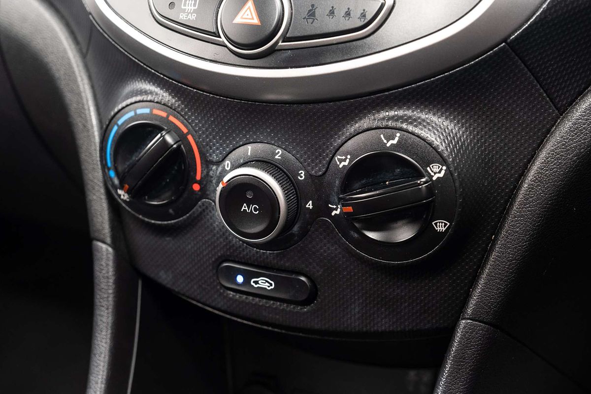 2018 Hyundai Accent Sport RB6