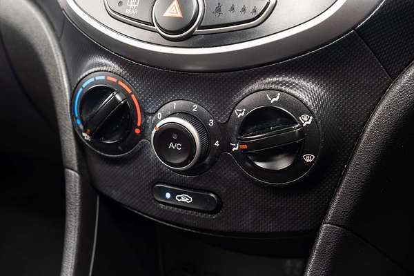 2018 Hyundai Accent Sport RB6