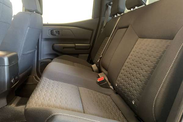 2024 Mitsubishi Triton GLX+ MV 4X4