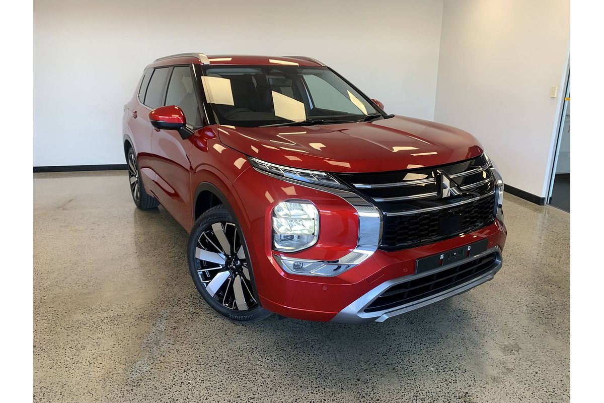 2025 Mitsubishi Outlander Exceed ZM