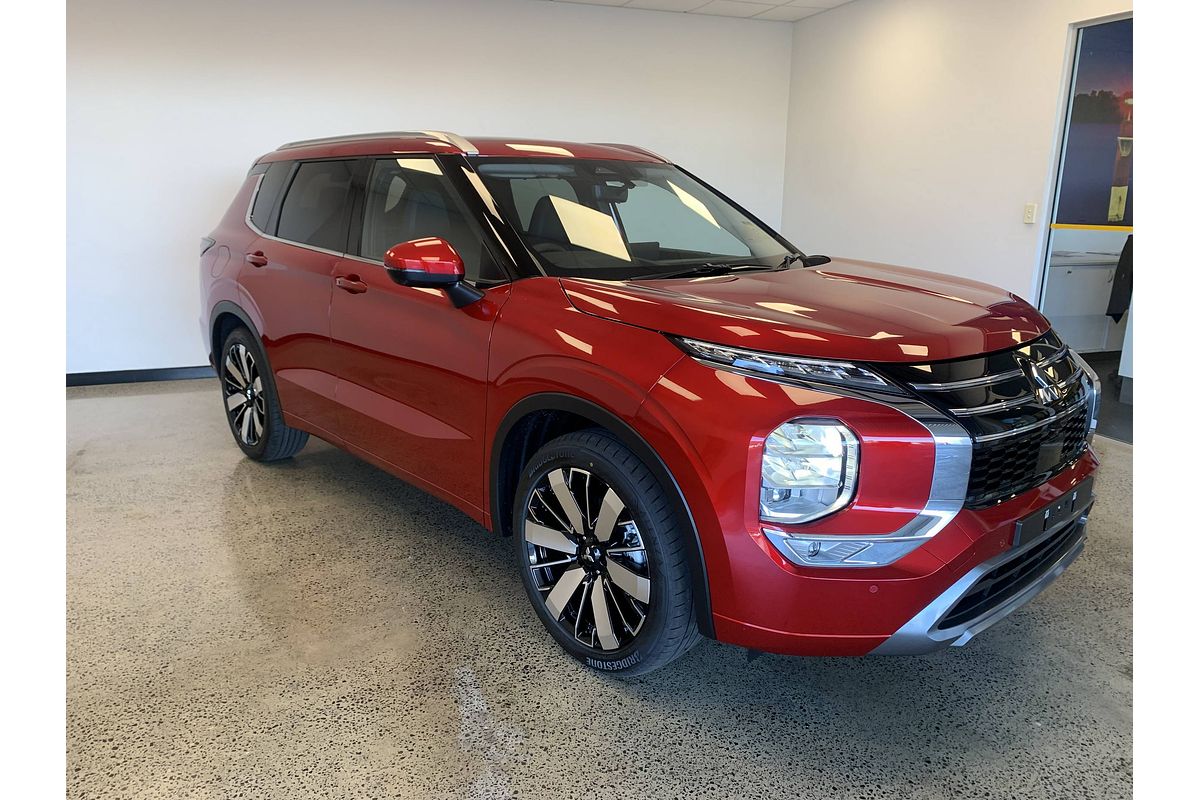 2025 Mitsubishi Outlander Exceed ZM
