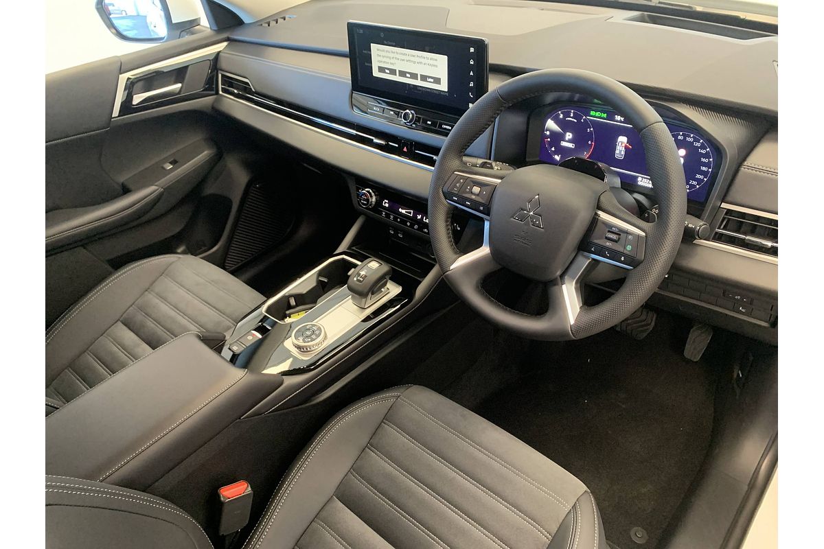 2025 Mitsubishi Outlander Aspire ZM