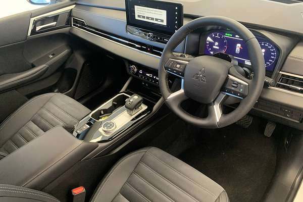 2025 Mitsubishi Outlander Aspire ZM
