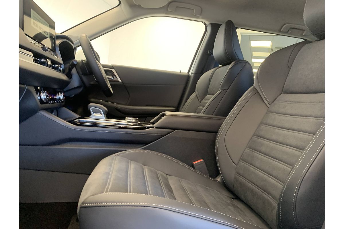2025 Mitsubishi Outlander Aspire ZM