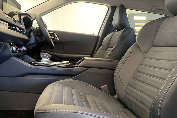 2025 Mitsubishi Outlander Aspire ZM
