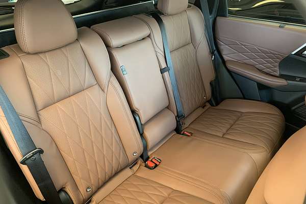 2025 Mitsubishi Outlander Exceed Tourer ZM