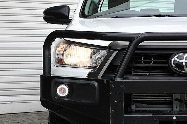2022 Toyota Hilux SR GUN126R 4X4