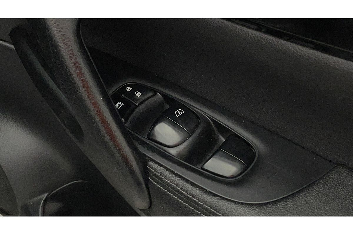 2016 Nissan QASHQAI Ti J11