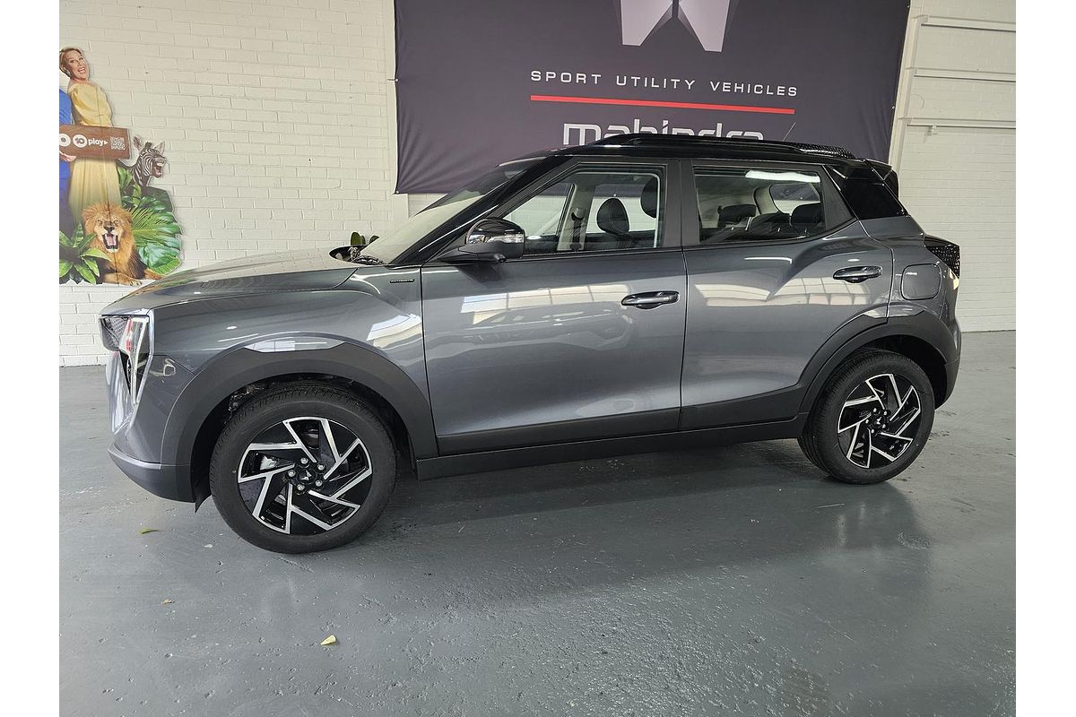 2025 Mahindra XUV3XO AX7L