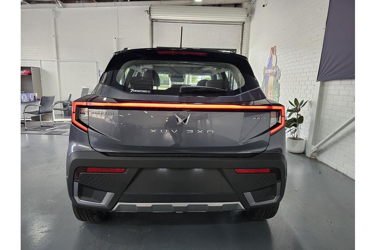 2025 Mahindra XUV3XO AX7L