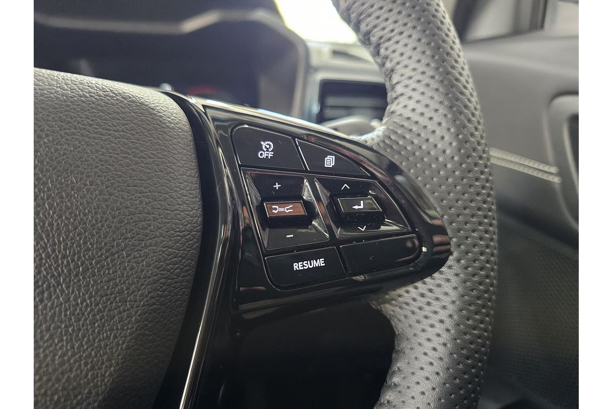 2025 Mahindra XUV3XO AX7L