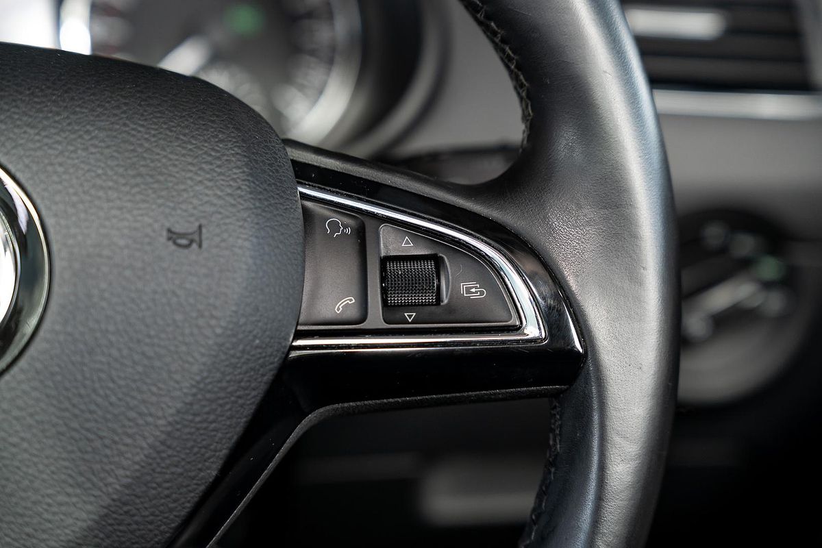 2014 SKODA Octavia Elegance 132TSI NE
