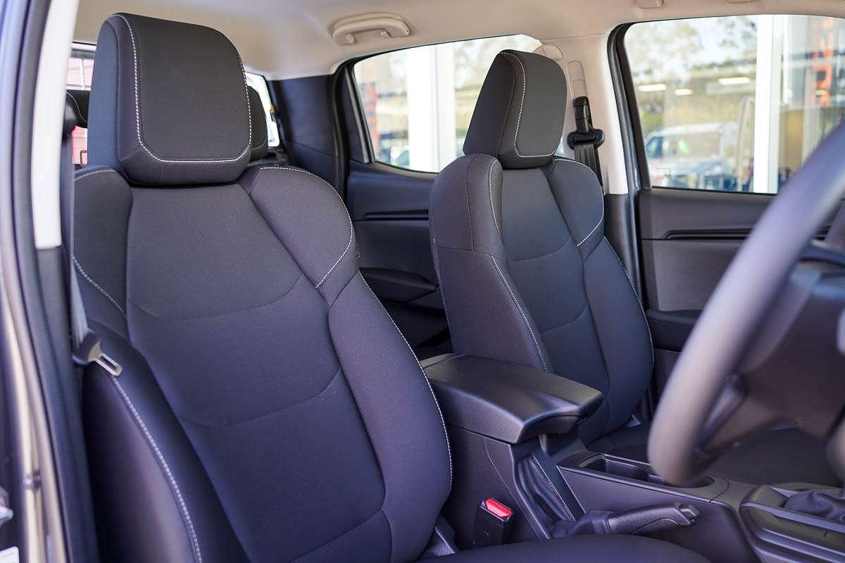 2025 Isuzu D-MAX SX 4X4