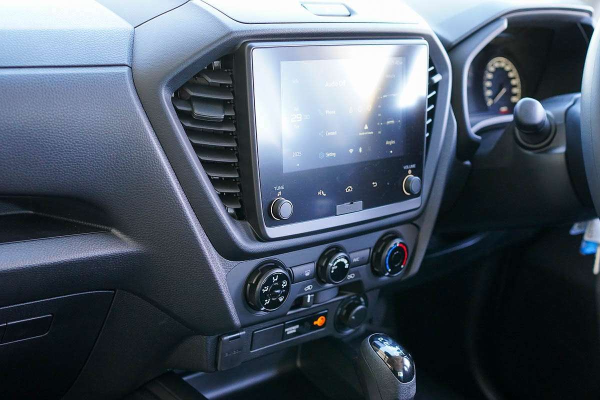2025 Isuzu D-MAX SX 4X4