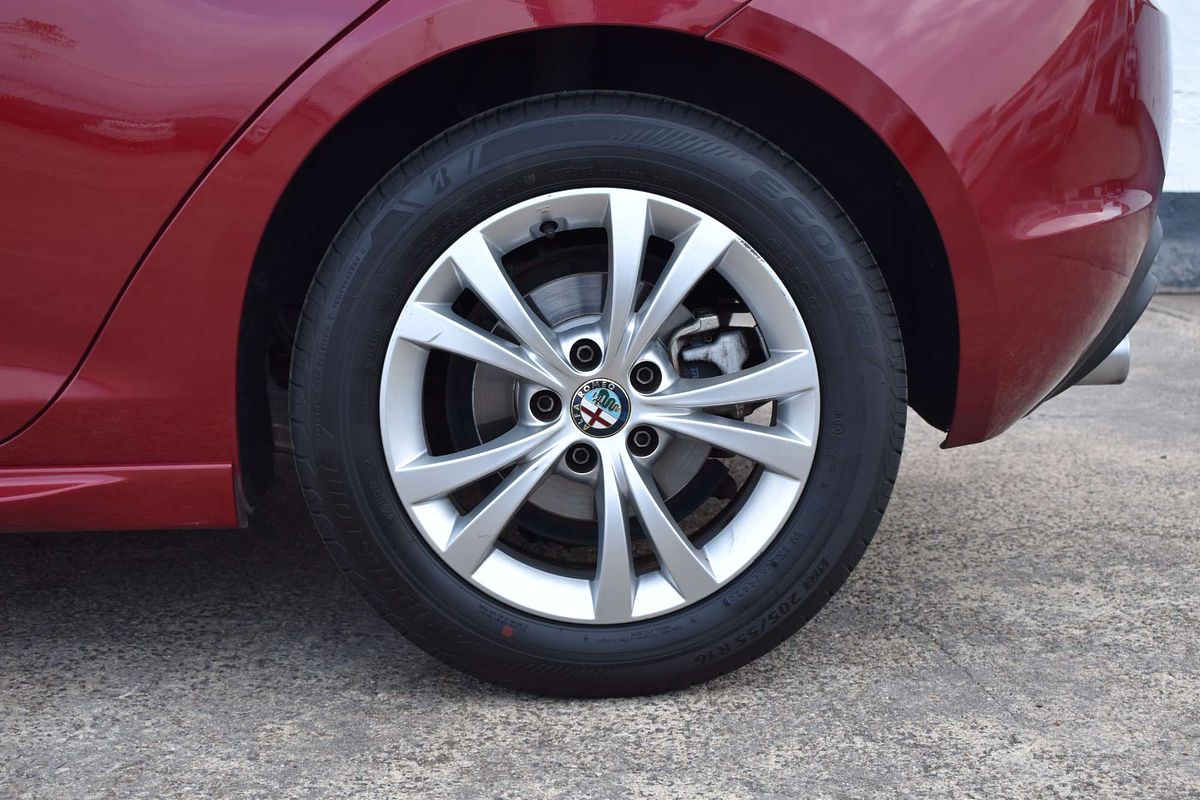 2014 Alfa Romeo Giulietta Progression Series 0