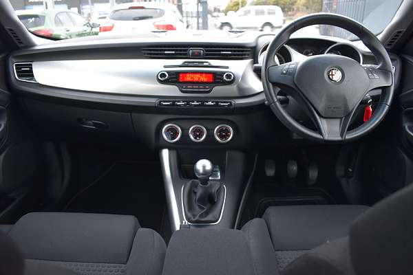 2014 Alfa Romeo Giulietta Progression Series 0