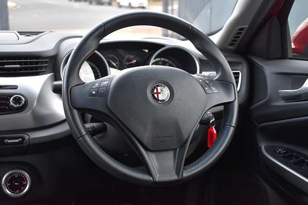 2014 Alfa Romeo Giulietta Progression Series 0