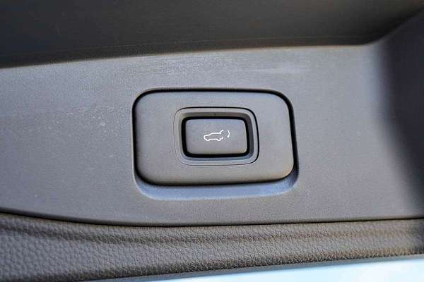 2024 Isuzu MU-X LS-U