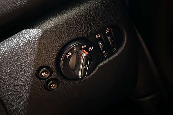 2021 MINI Hatch Cooper Classic F56 LCI