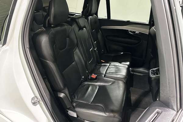 2020 Volvo XC90 D5 Momentum