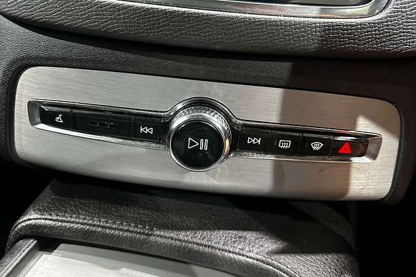 2020 Volvo XC90 D5 Momentum