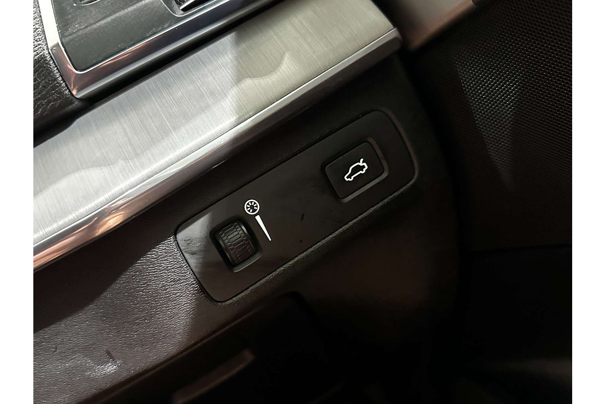 2020 Volvo XC90 D5 Momentum