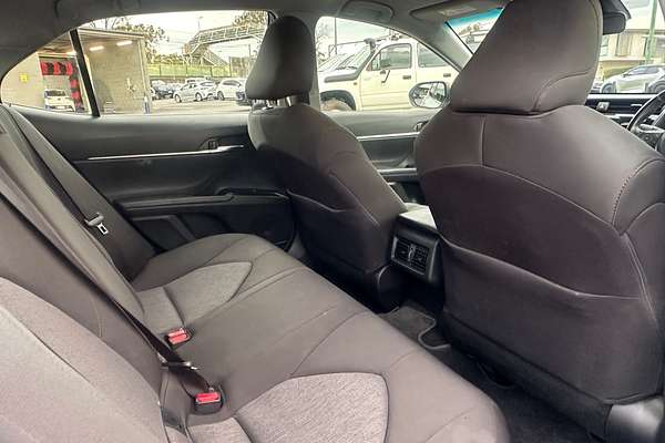 2020 Toyota Camry Ascent Sport