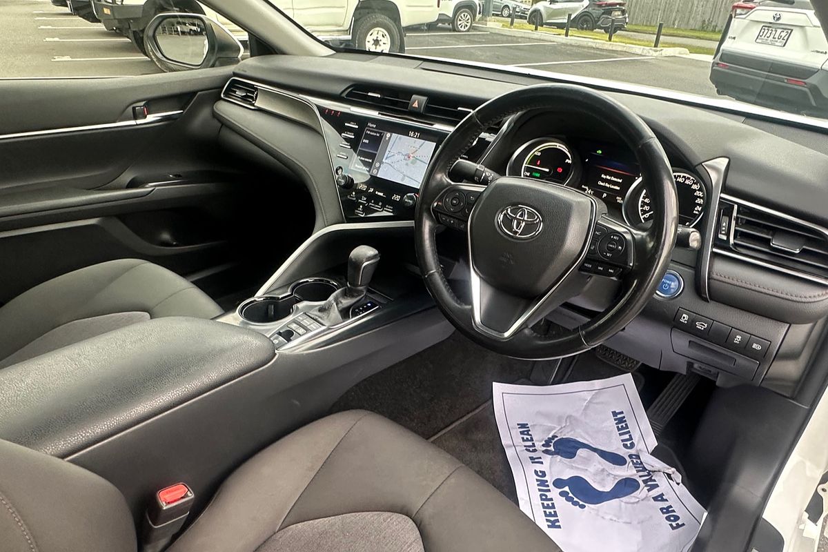 2020 Toyota Camry Ascent Sport