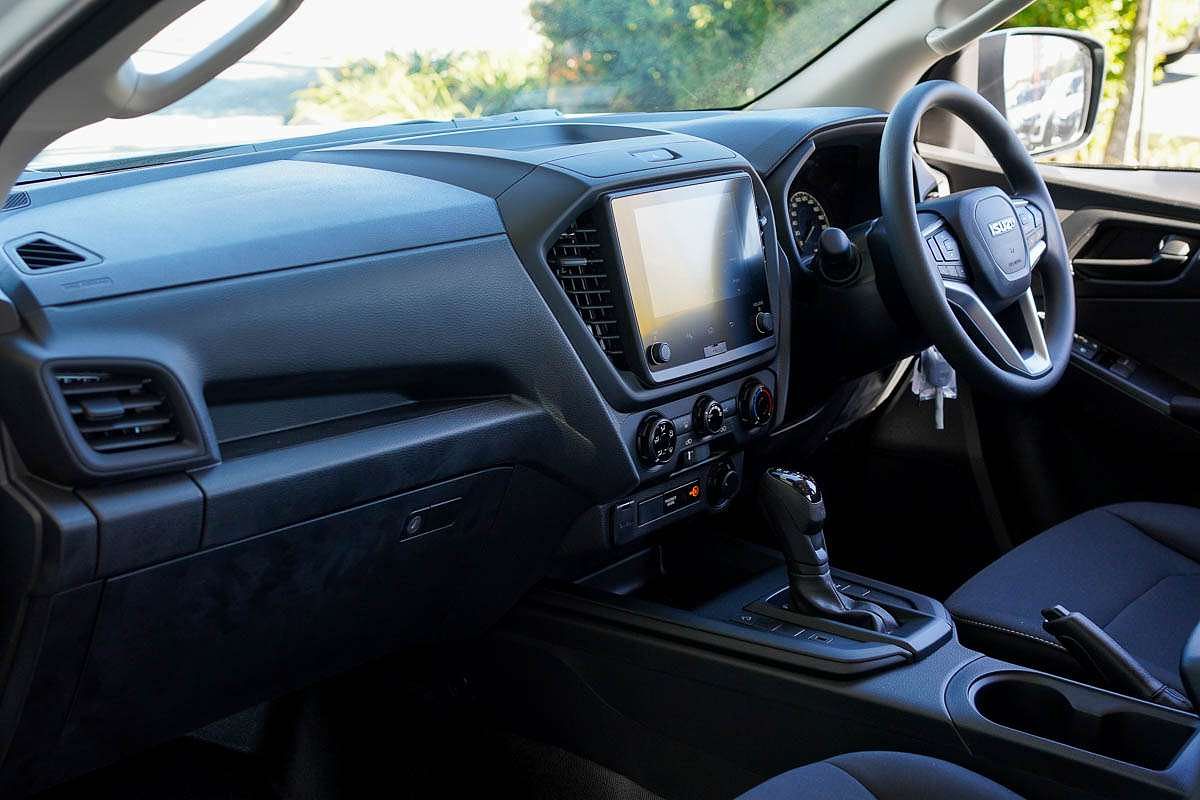 2024 Isuzu D-MAX SX 4X4