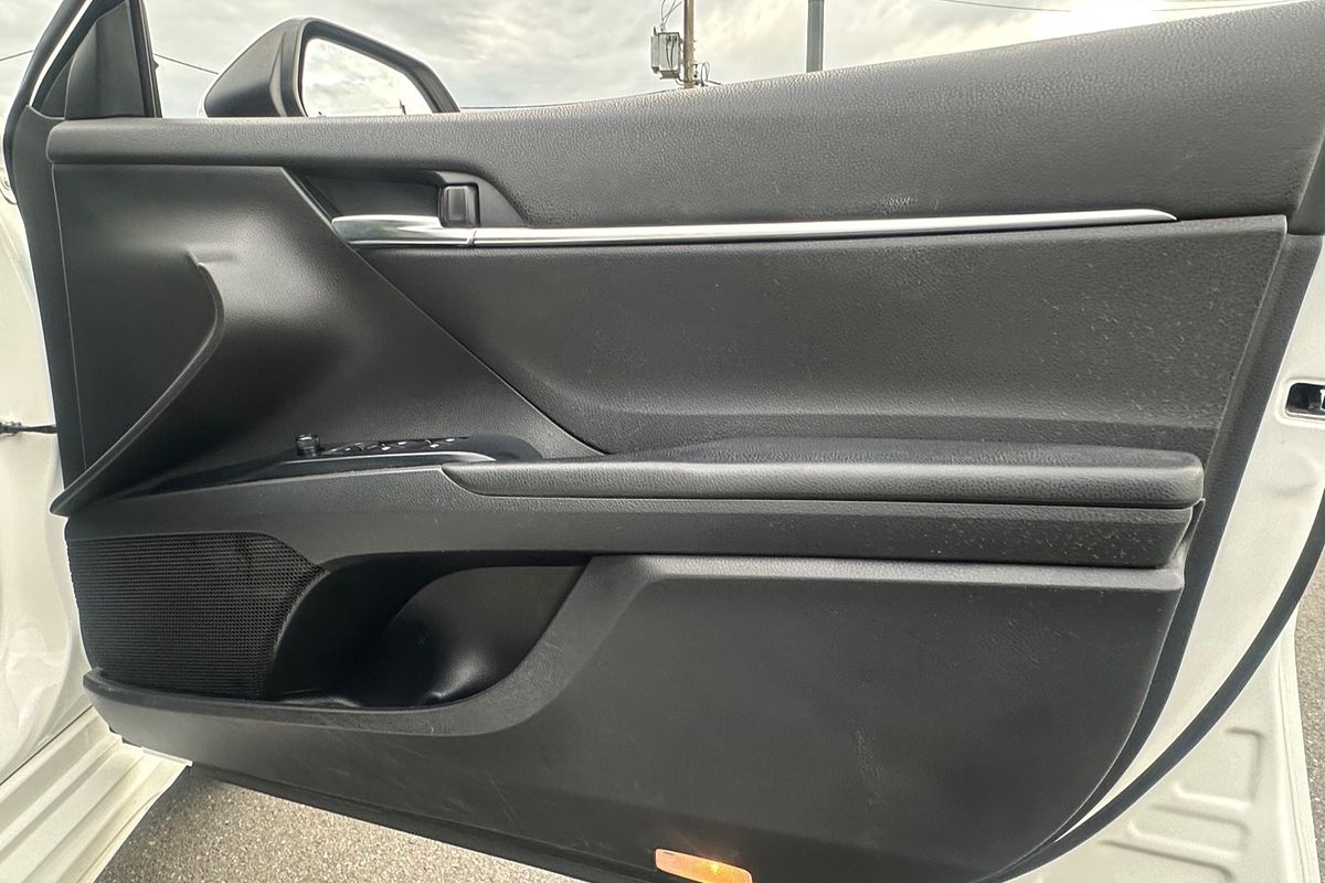 2020 Toyota Camry Ascent Sport