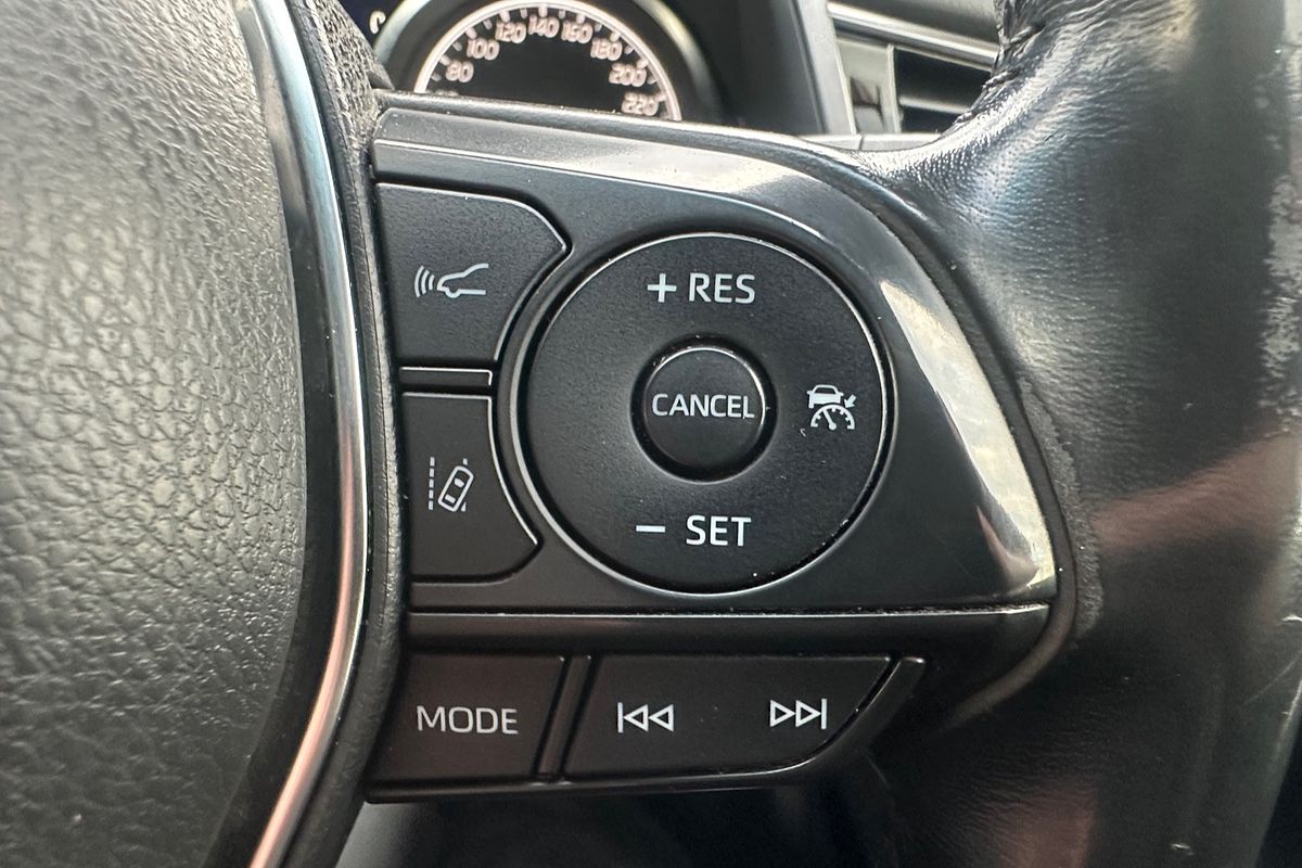 2020 Toyota Camry Ascent Sport