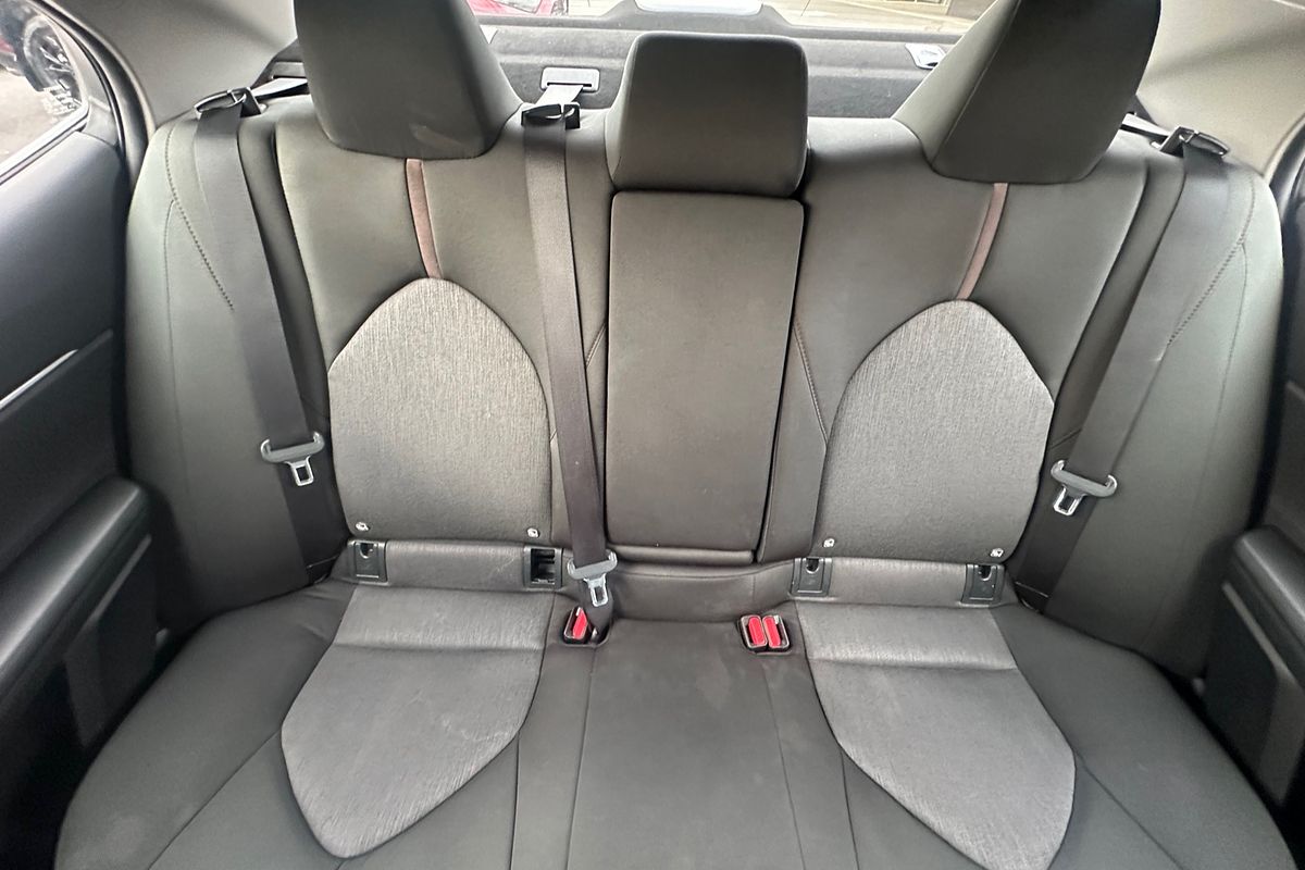 2020 Toyota Camry Ascent Sport