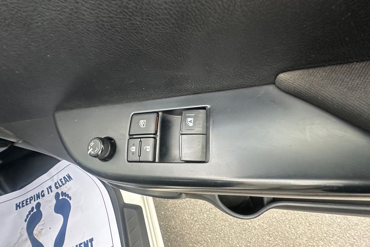 2018 Toyota Hilux Workmate TGN121R Rear Wheel Drive