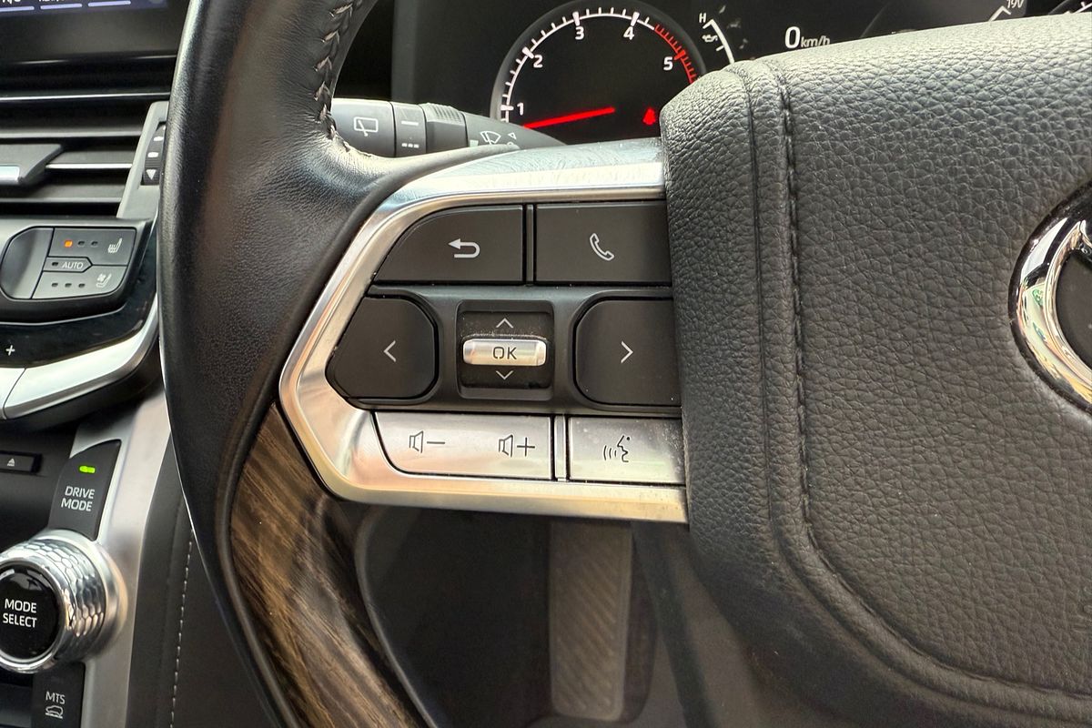 2022 Toyota Landcruiser VX FJA300R