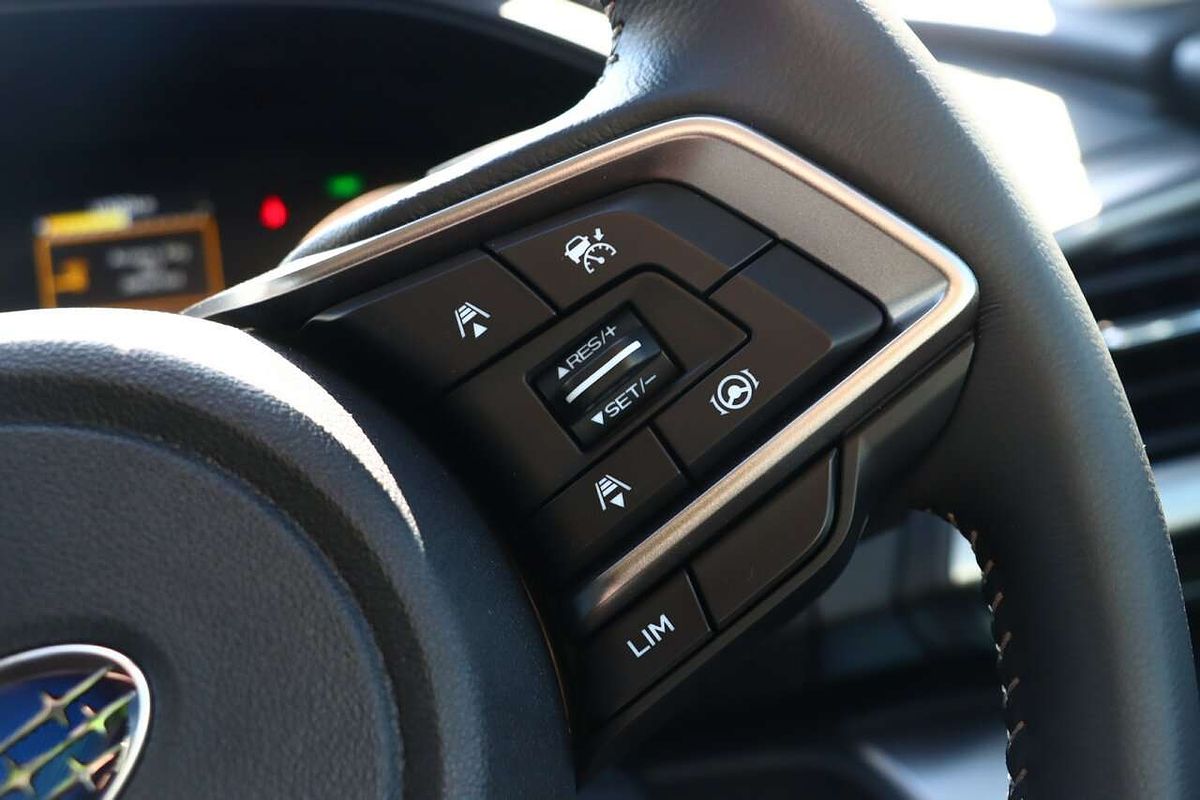 2025 Subaru Forester Hybrid L S5