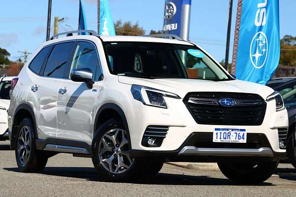 2025 Subaru Forester Hybrid L S5