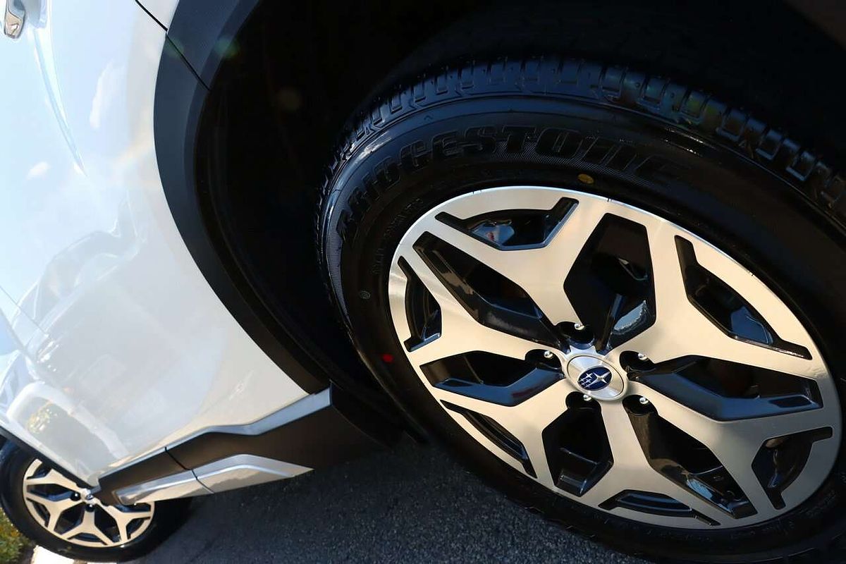 2025 Subaru Forester Hybrid L S5