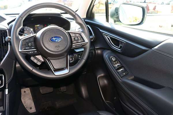 2025 Subaru Forester Hybrid L S5