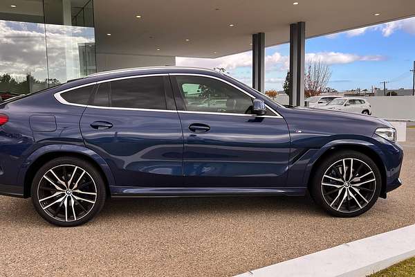 2022 BMW X6 xDrive40i M Sport G06