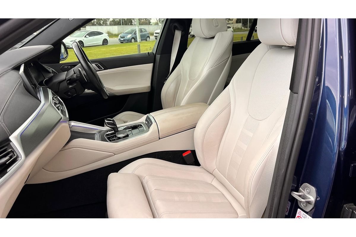 2022 BMW X6 xDrive40i M Sport G06