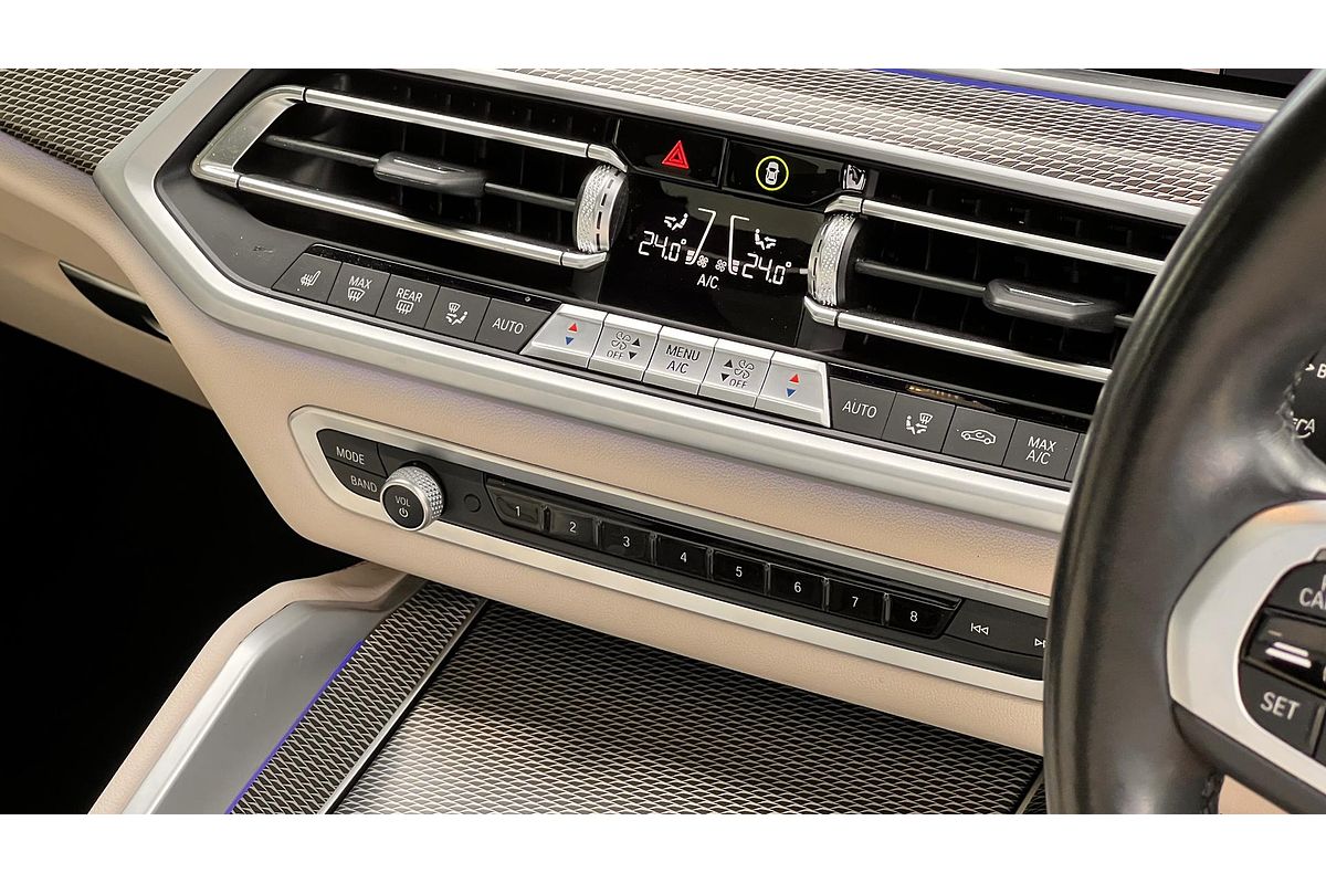 2022 BMW X6 xDrive40i M Sport G06