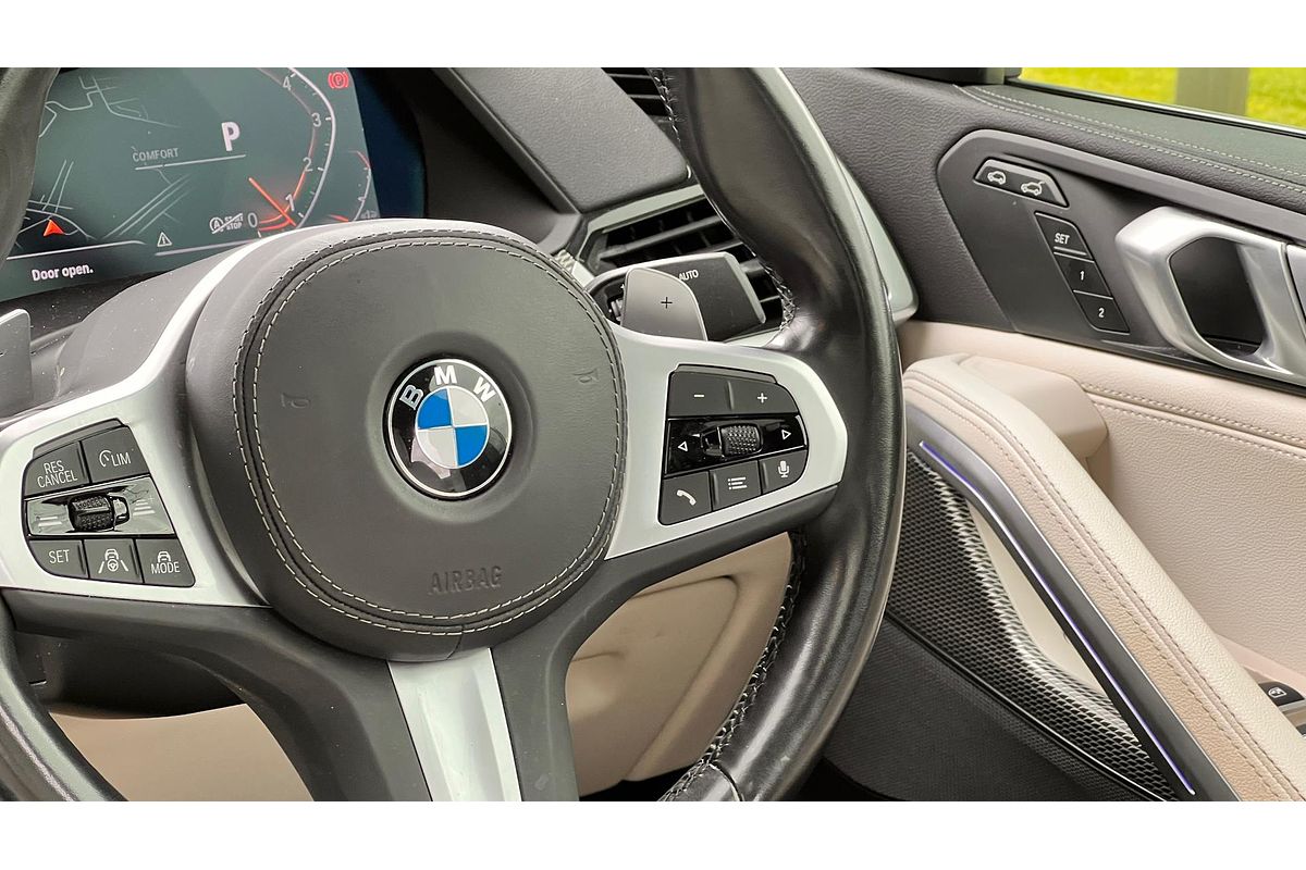 2022 BMW X6 xDrive40i M Sport G06
