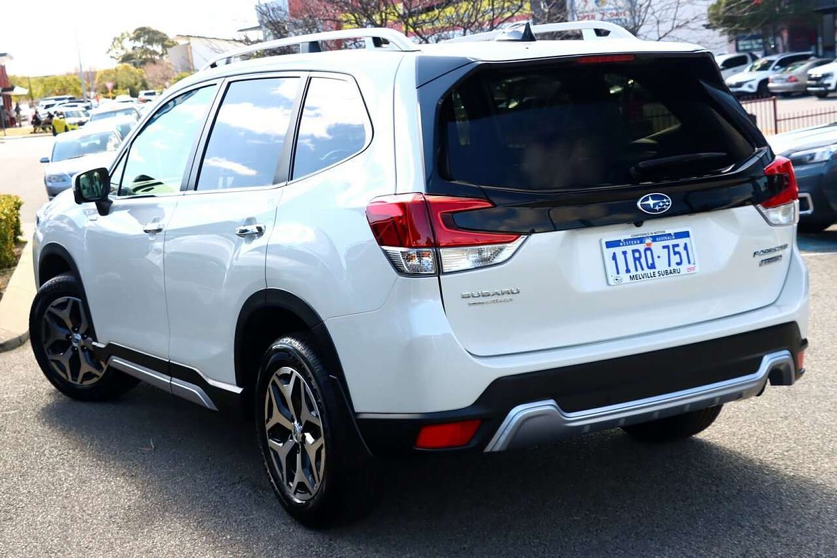 2024 Subaru Forester Hybrid L S5
