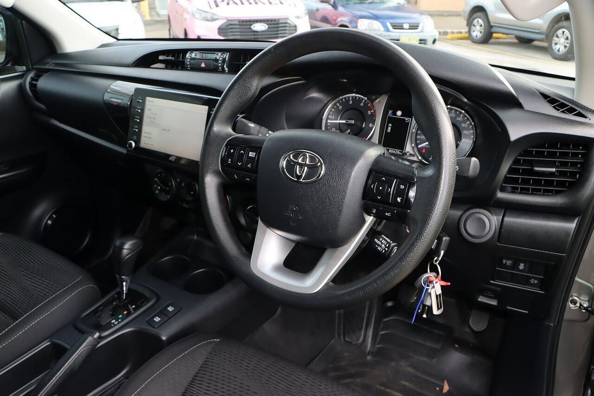 2021 Toyota Hilux SR GUN126R 4X4