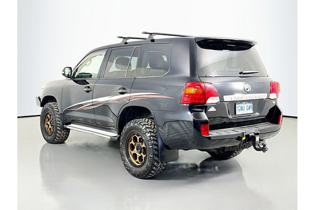 2013 Toyota LANDCRUISER LANDCRUISER 200 T/D A/T ALTITUDE VDJ200R
