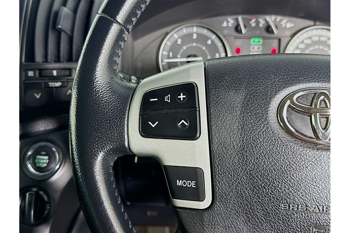 2013 Toyota LANDCRUISER LANDCRUISER 200 T/D A/T ALTITUDE VDJ200R