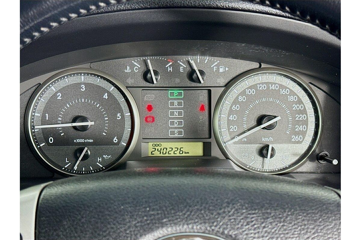 2013 Toyota LANDCRUISER LANDCRUISER 200 T/D A/T ALTITUDE VDJ200R